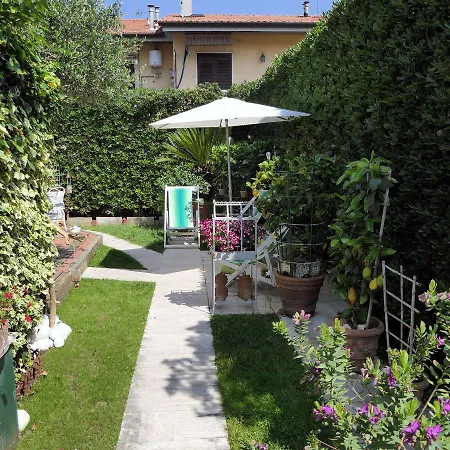 Caffeletti Friendly Bed and Breakfast Torre del Lago Puccini