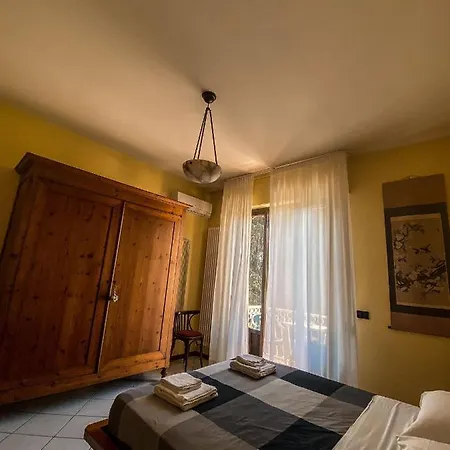 Caffeletti Friendly توري ديل لاغو بوتشيني